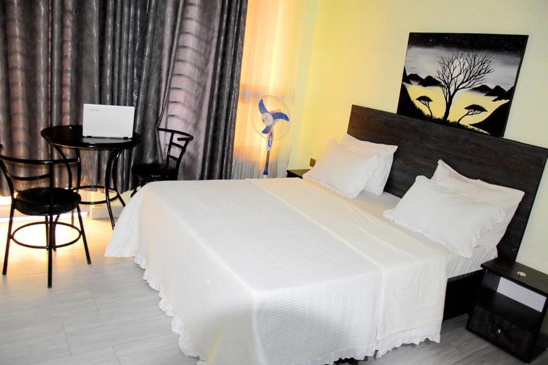 Stella Residence And Cuisine Kigali Exterior foto